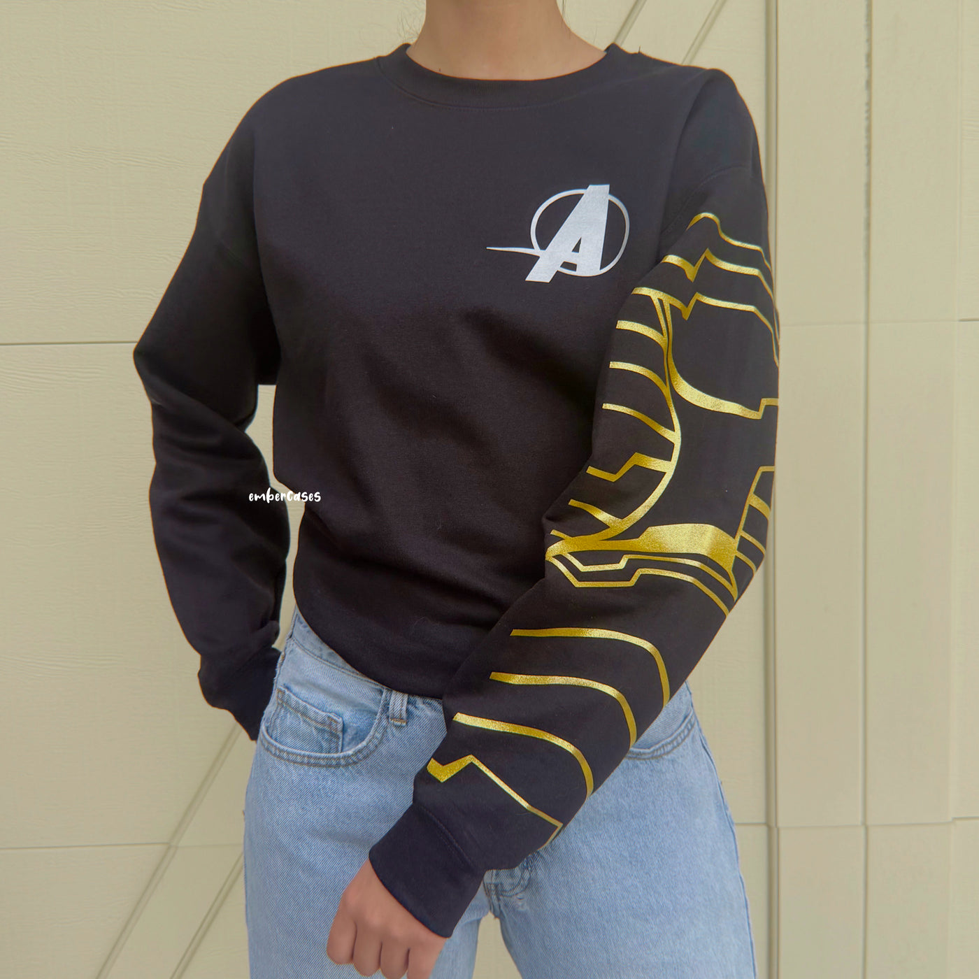 BUCKY’s SUIT CREWNECK